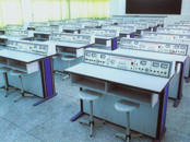 物理實(shí)驗(yàn)臺(tái)